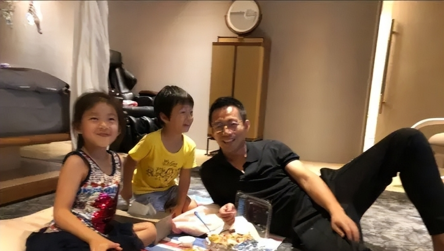 澳门跑拘论坛,胡静老公提前给自己办“葬礼”,经典解释落实_标配版V7.4